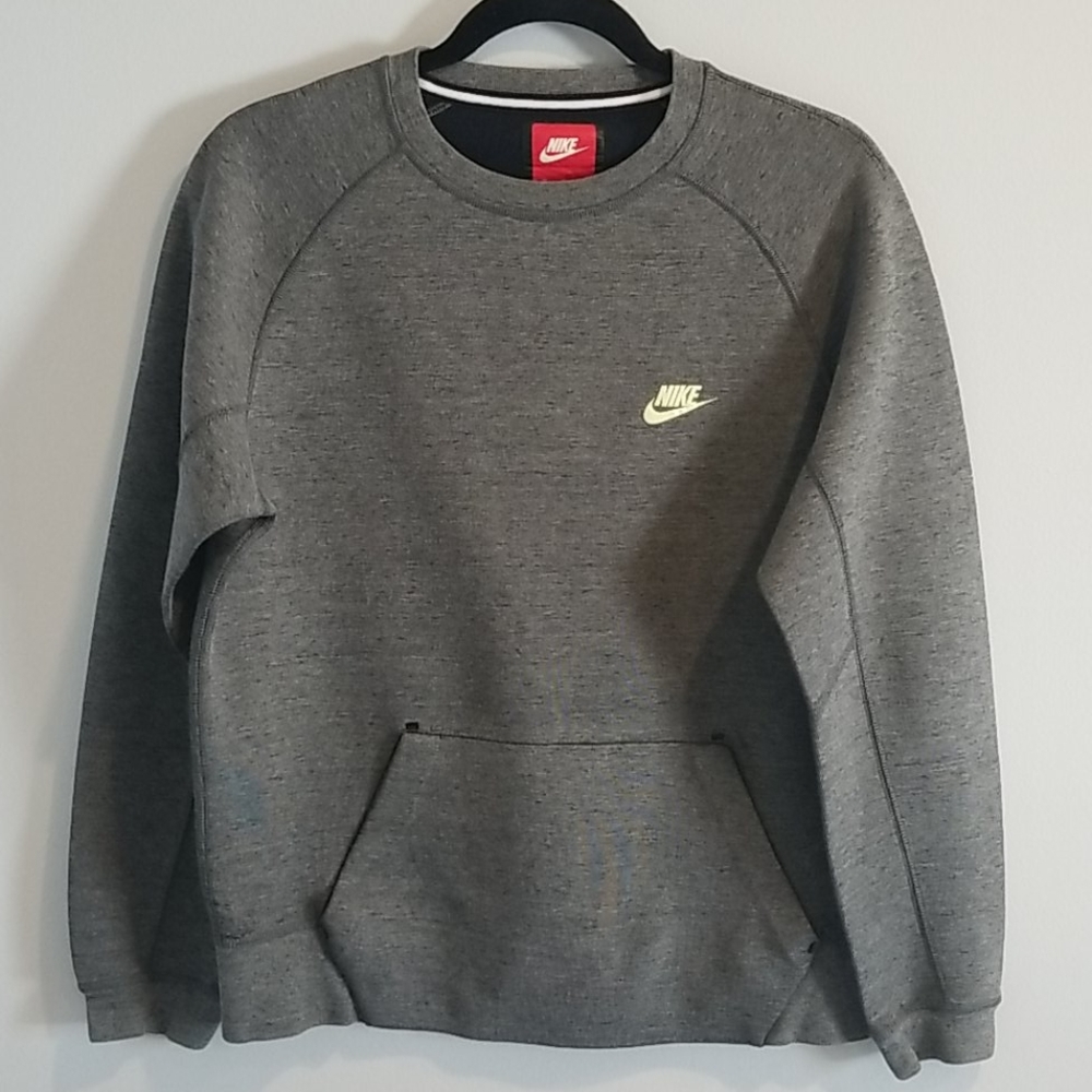 Nike Tech Fleece Men's Medium Crewneck